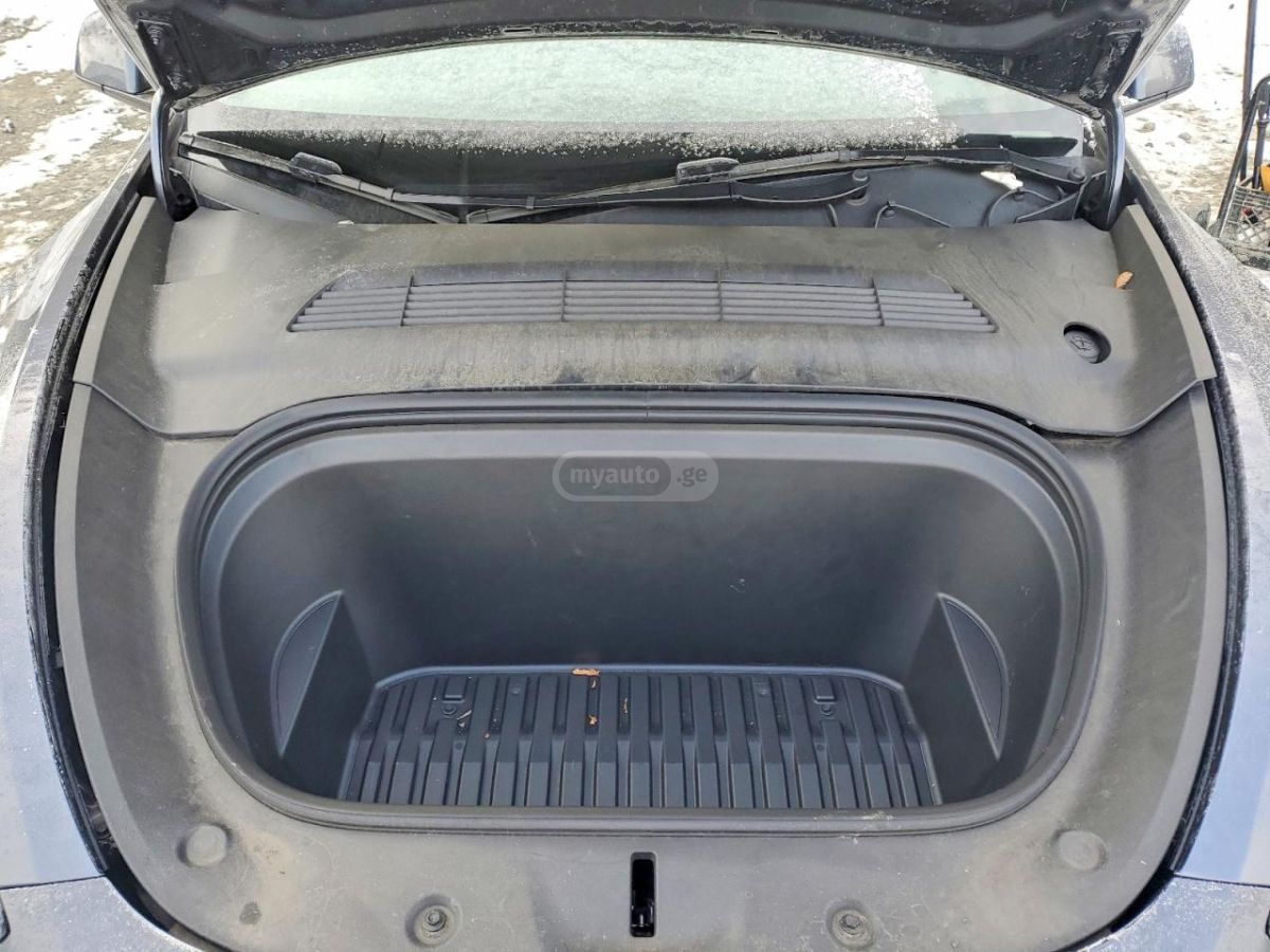 Tesla LONG RANGE DUAL MOTOR — миниатюра 10