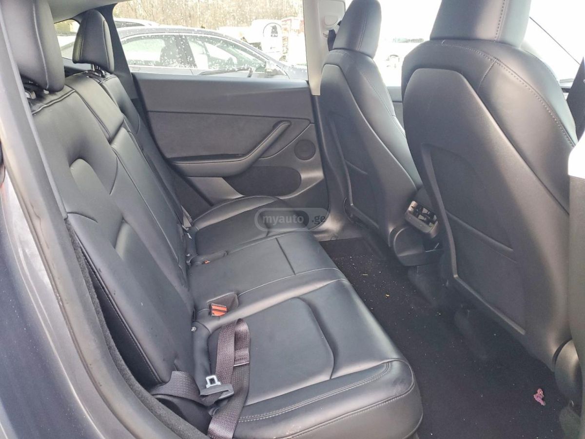 Tesla LONG RANGE DUAL MOTOR — миниатюра 9