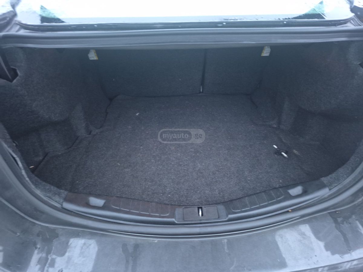 Ford Fusion - фото 11