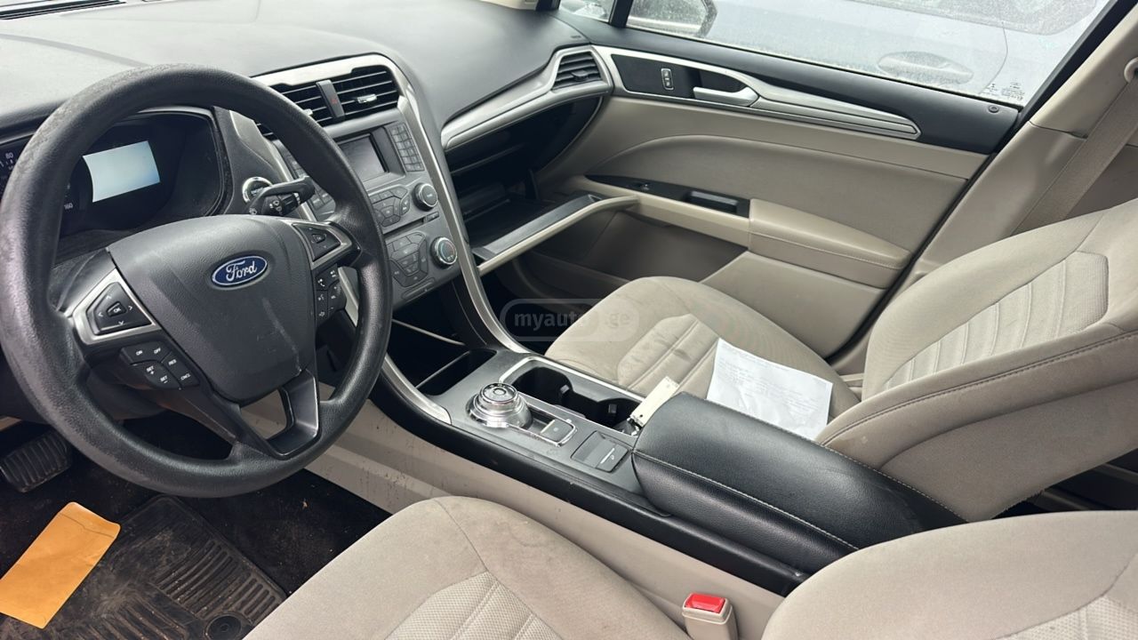 Ford Fusion - фото 14