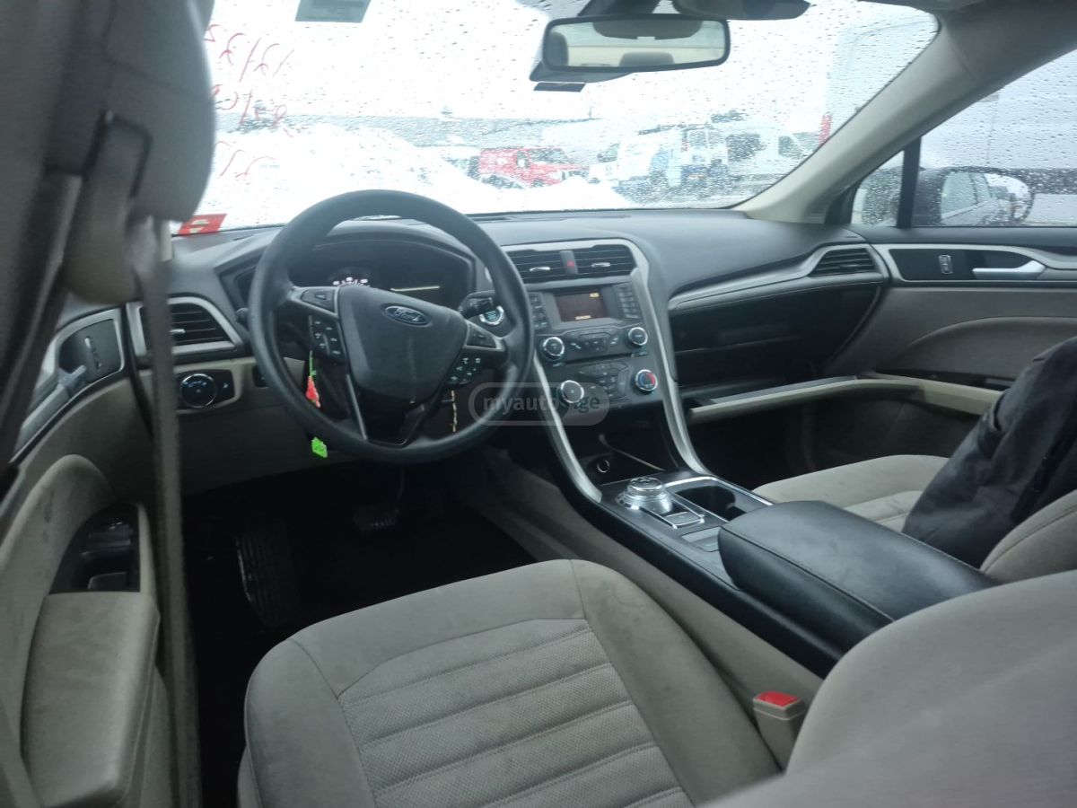 Ford Fusion - фото 8