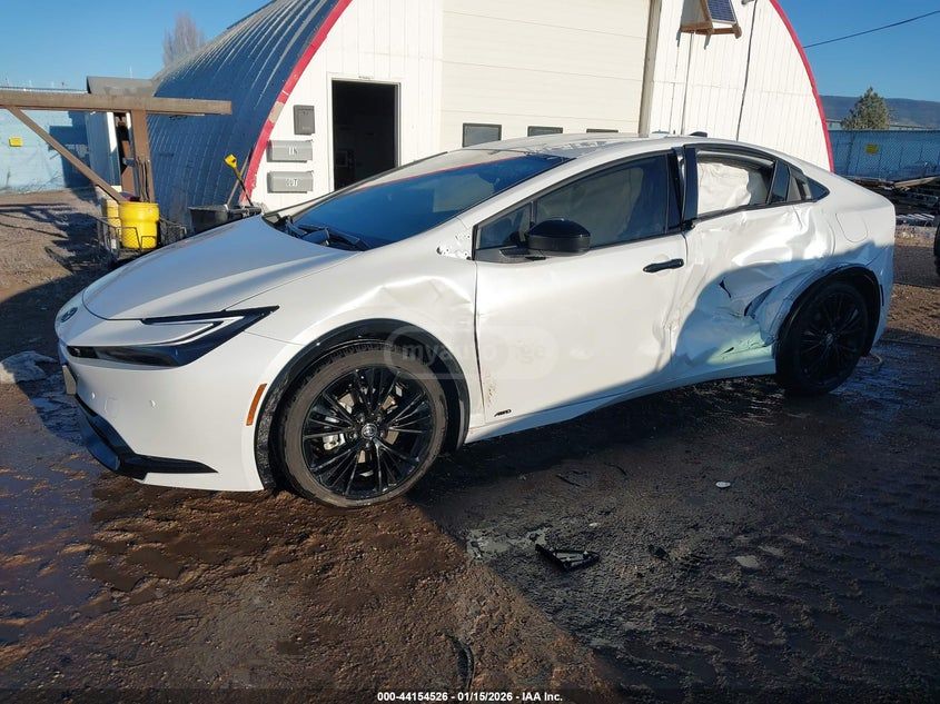 Toyota Prius 2026 — миниатюра 1