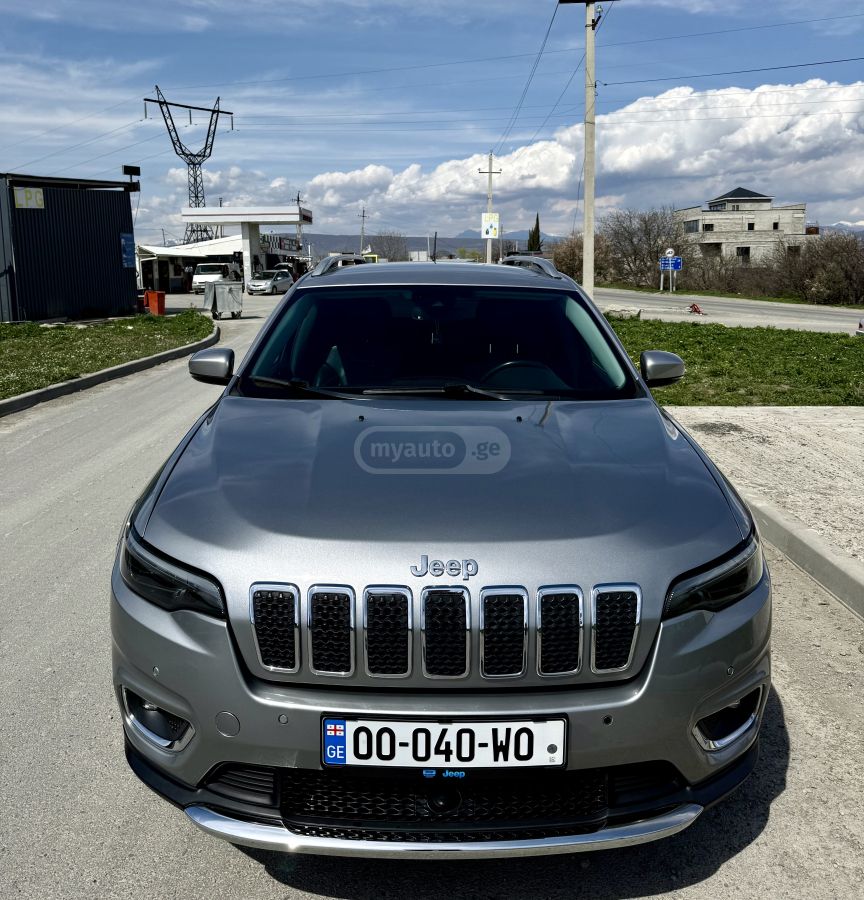 Jeep Cherokee - фото 1