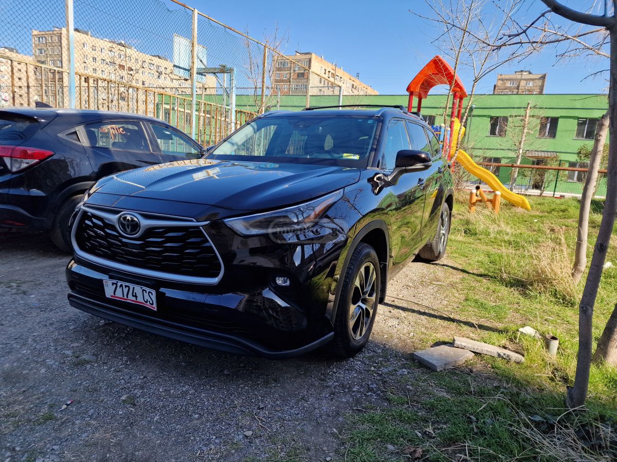 Toyota Highlander - фото 3