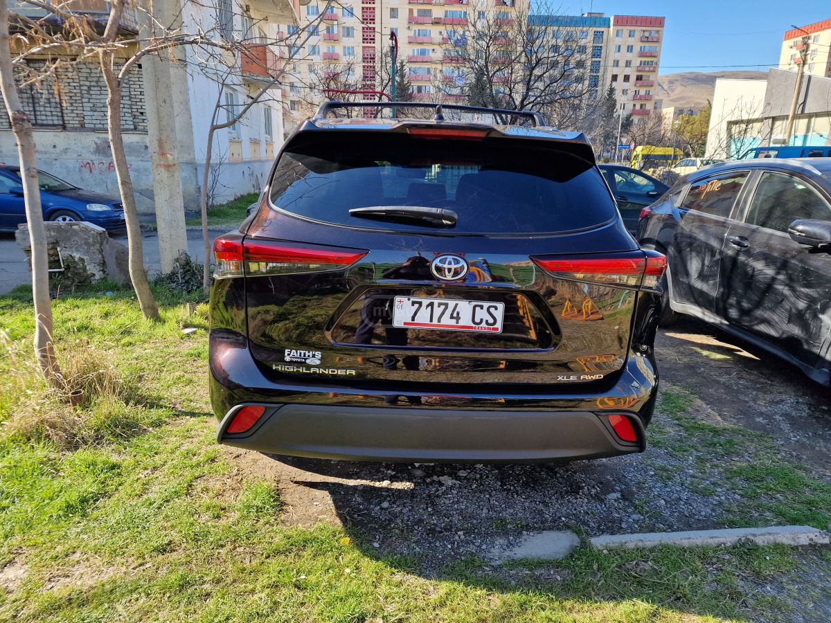Toyota Highlander - фото 4