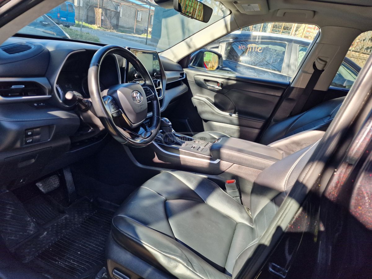 Toyota Highlander - фото 9