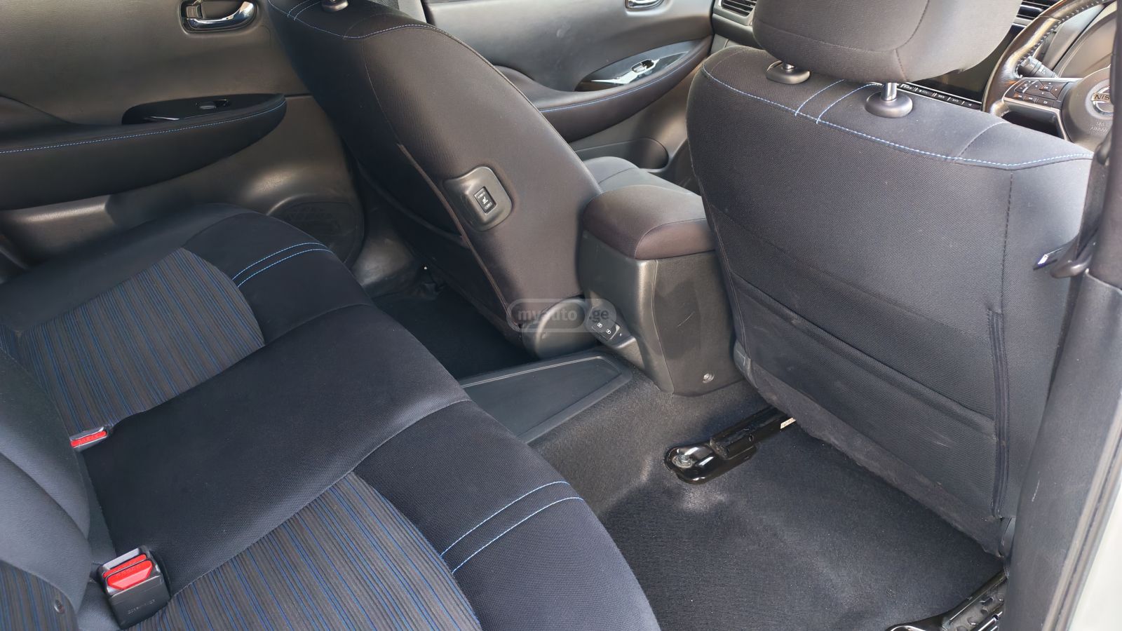 Nissan Leaf - фото 6