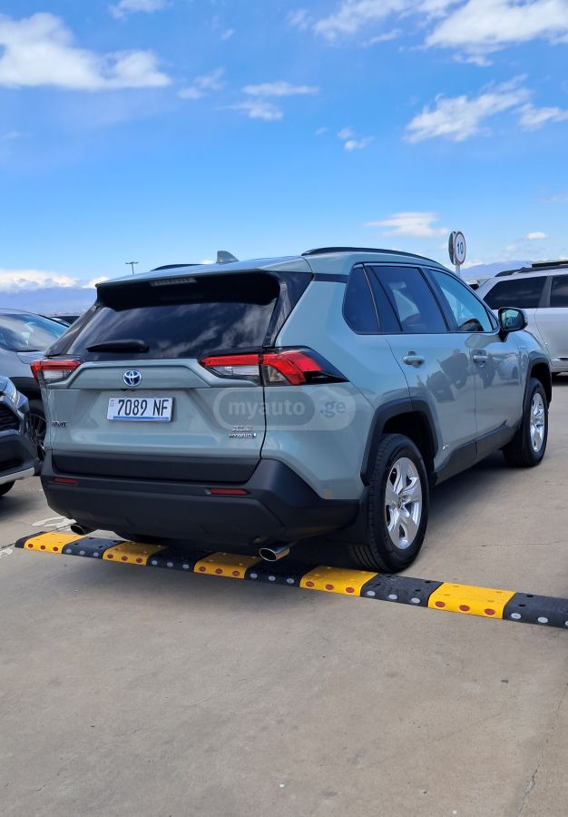 Toyota Rav 4 - фото 8
