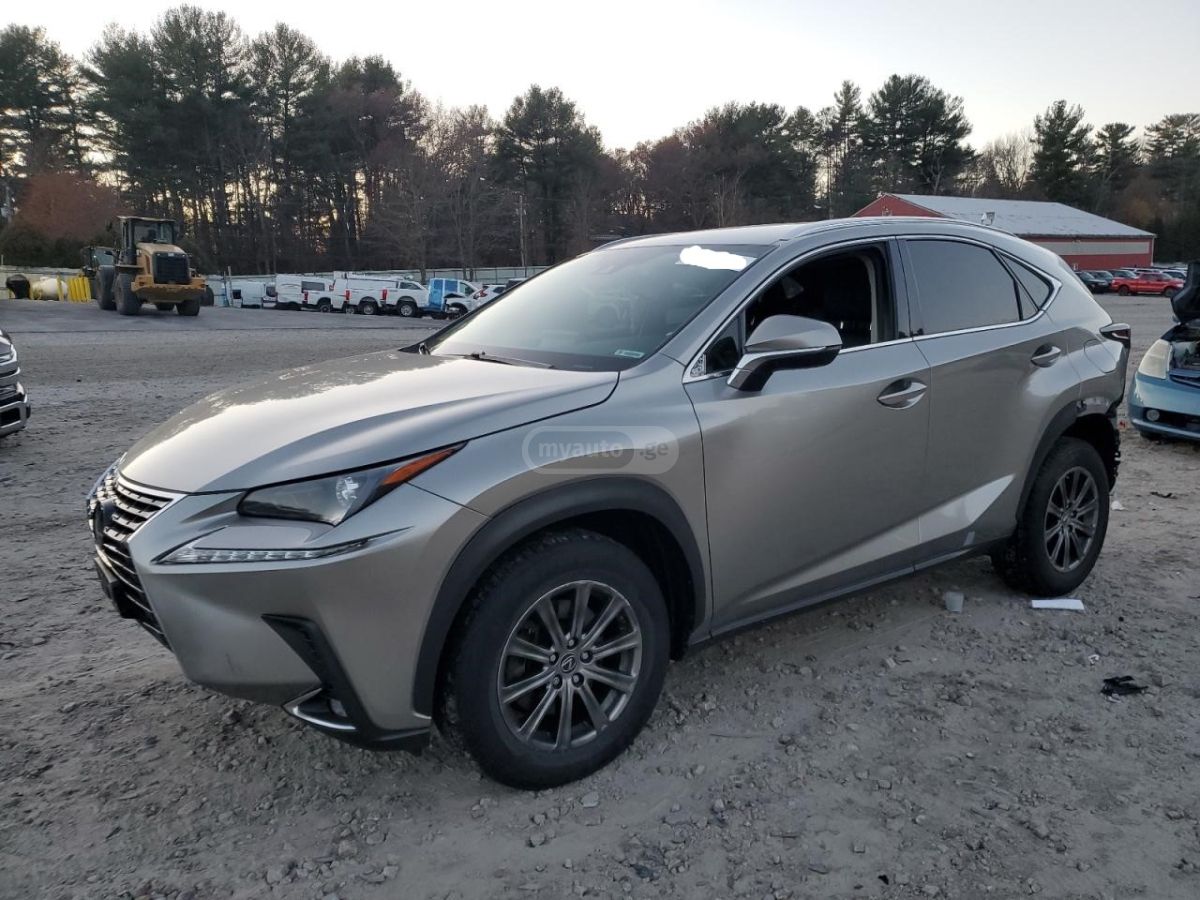 Lexus NX 300 - фото 1
