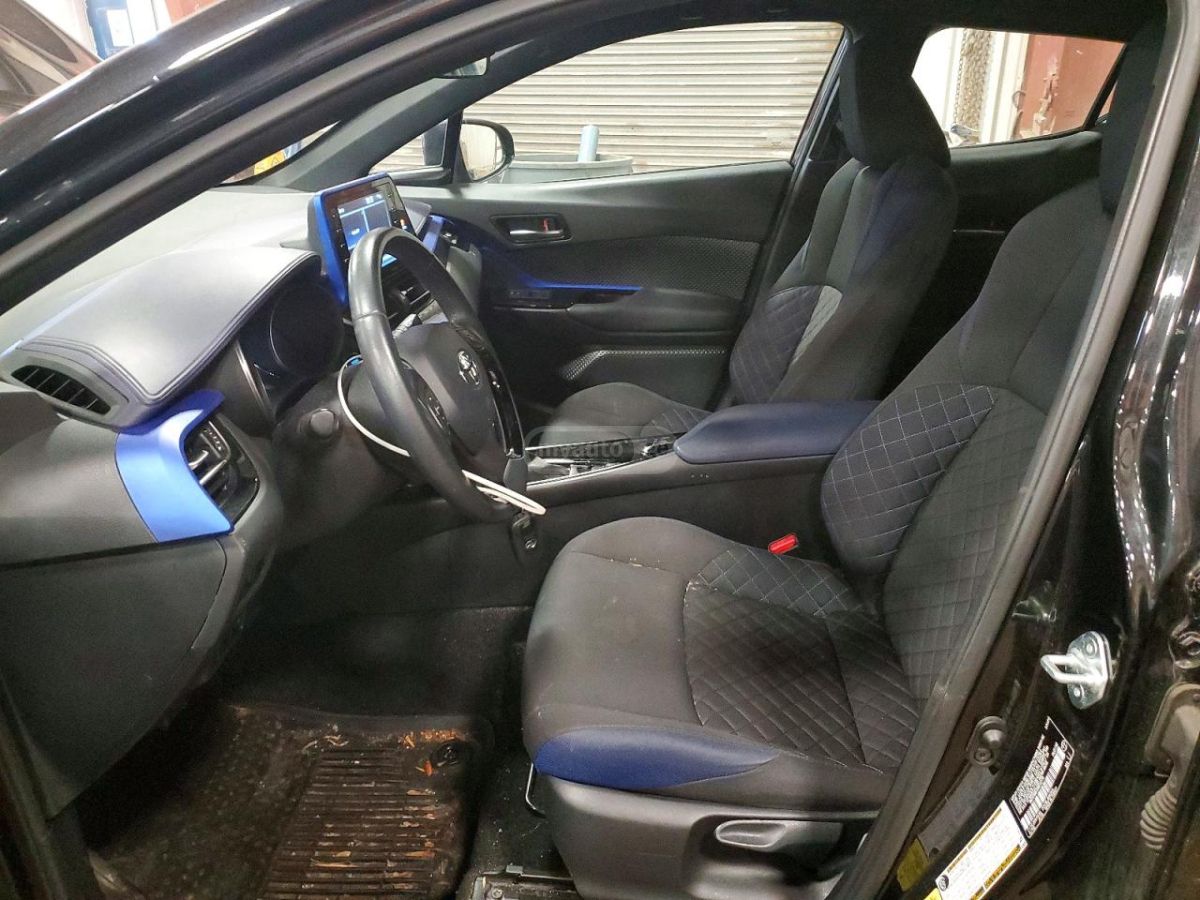 Toyota CHR - фото 7