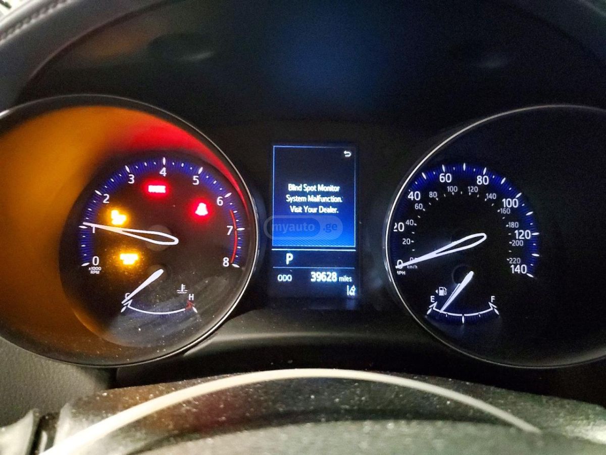 Toyota CHR - фото 9