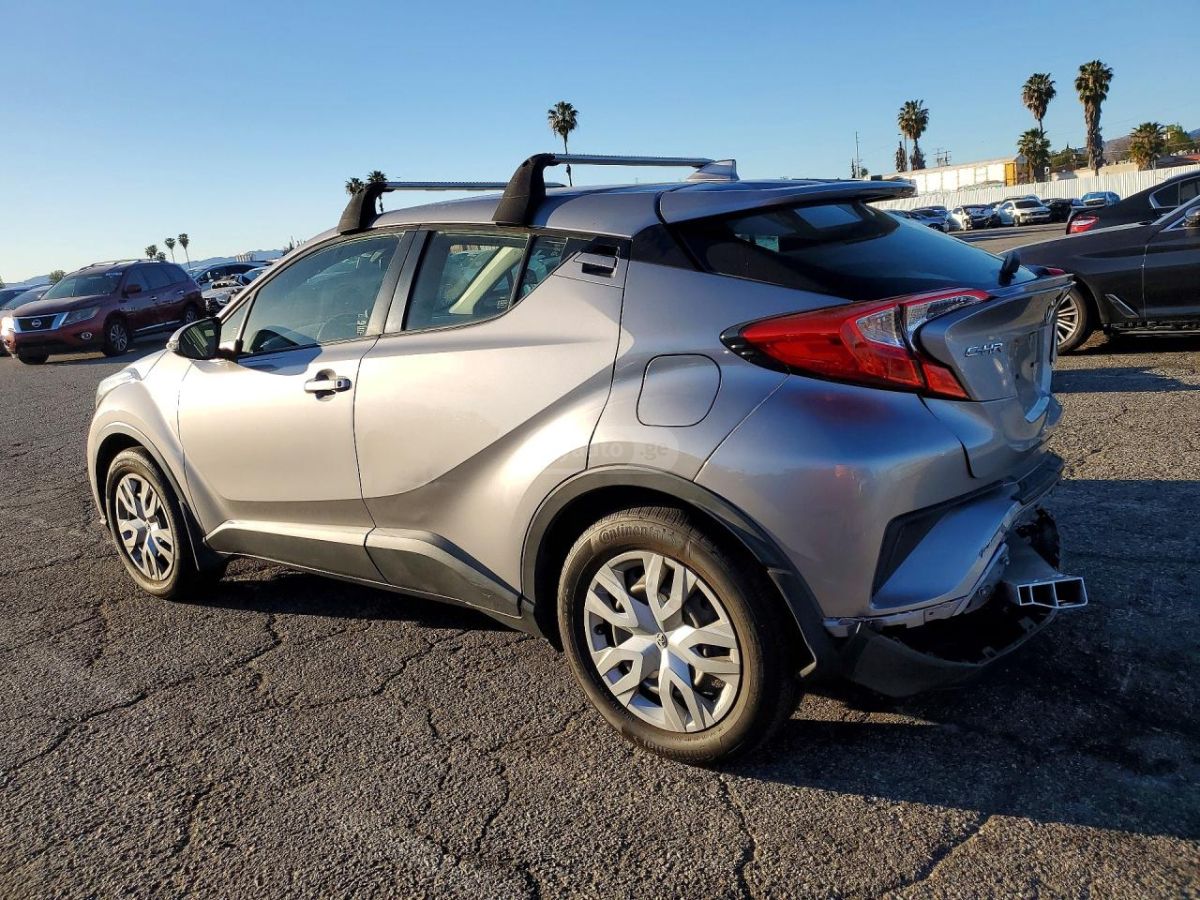 Toyota CHR - фото 2