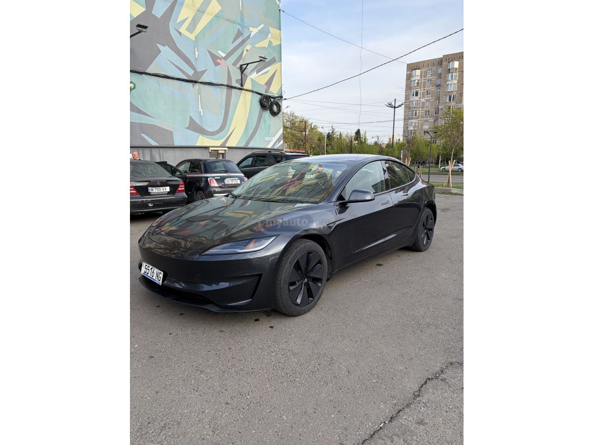 Tesla Model 3 - фото 4