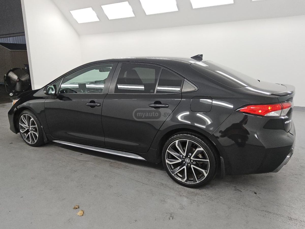 Toyota Corolla - фото 3