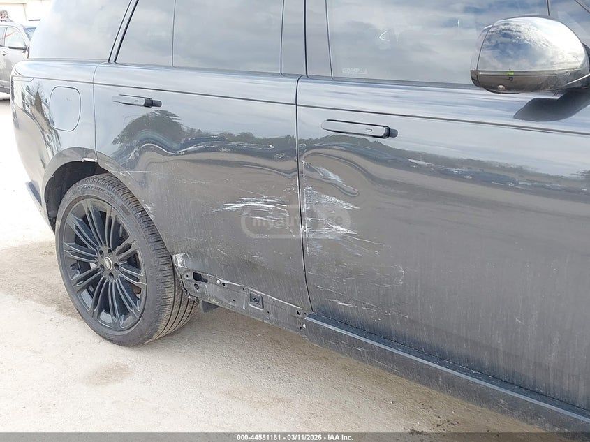 Land Rover Range Rover P400 Se 2025 — миниатюра 6