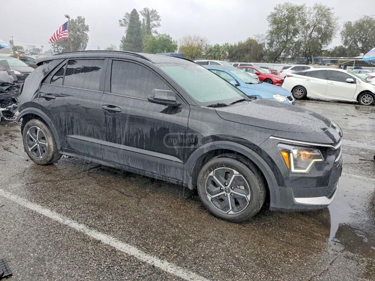 Kia LX — миниатюра 5