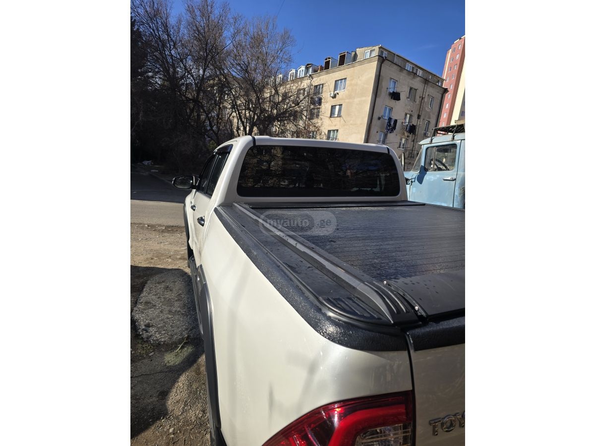 Toyota Hilux 2022 — миниатюра 4