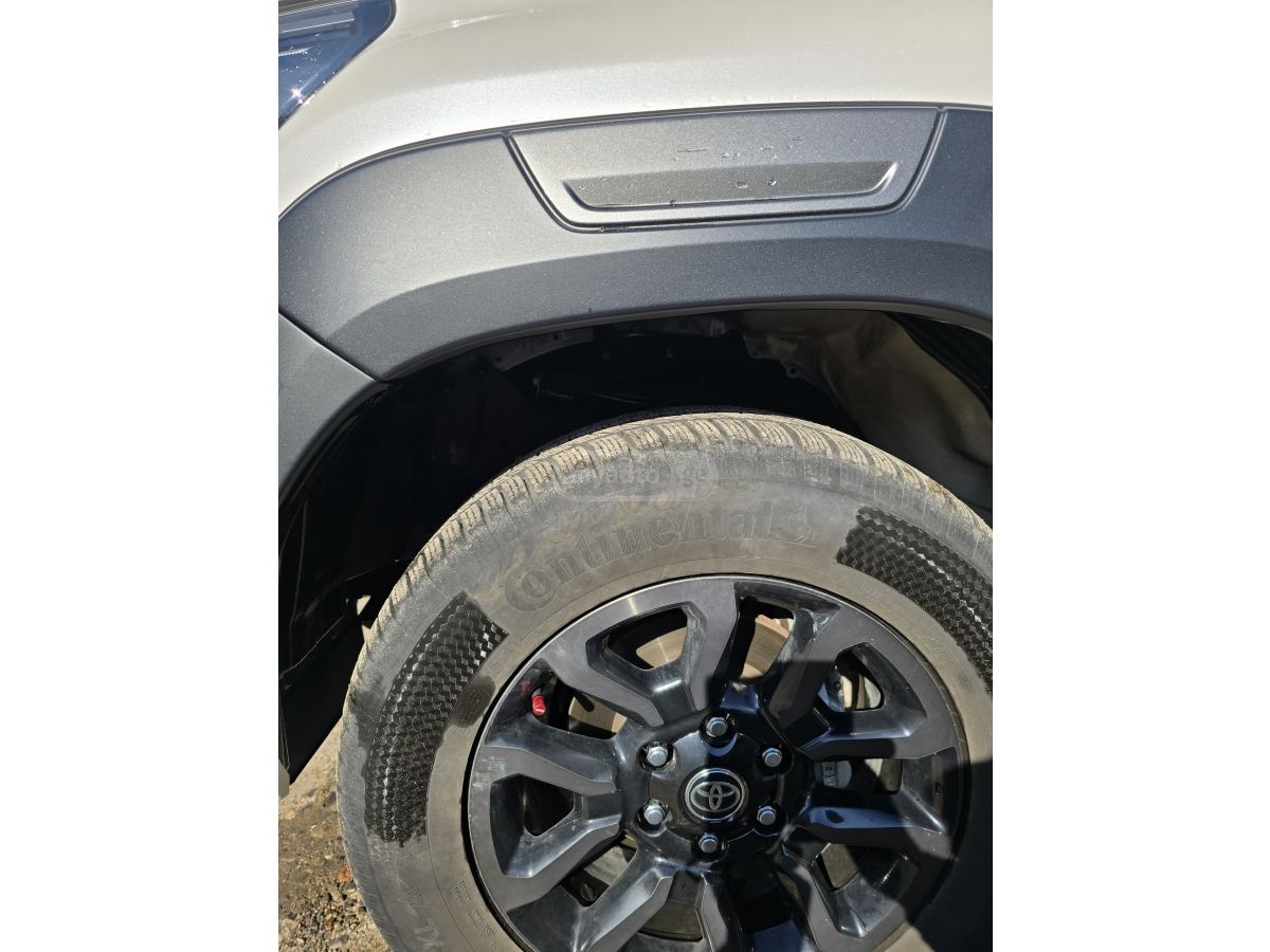 Toyota Hilux 2022 — миниатюра 8