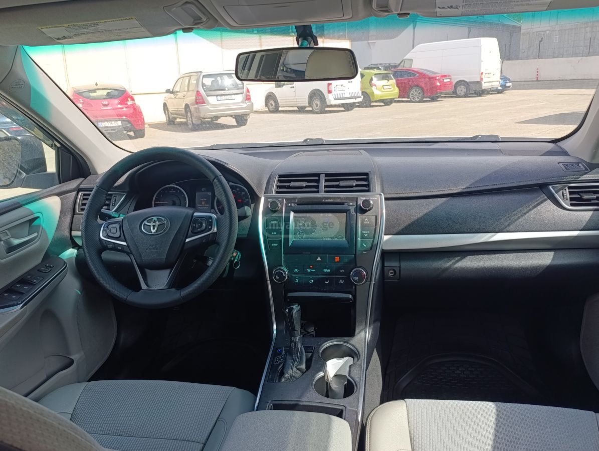 Toyota Camry - фото 7