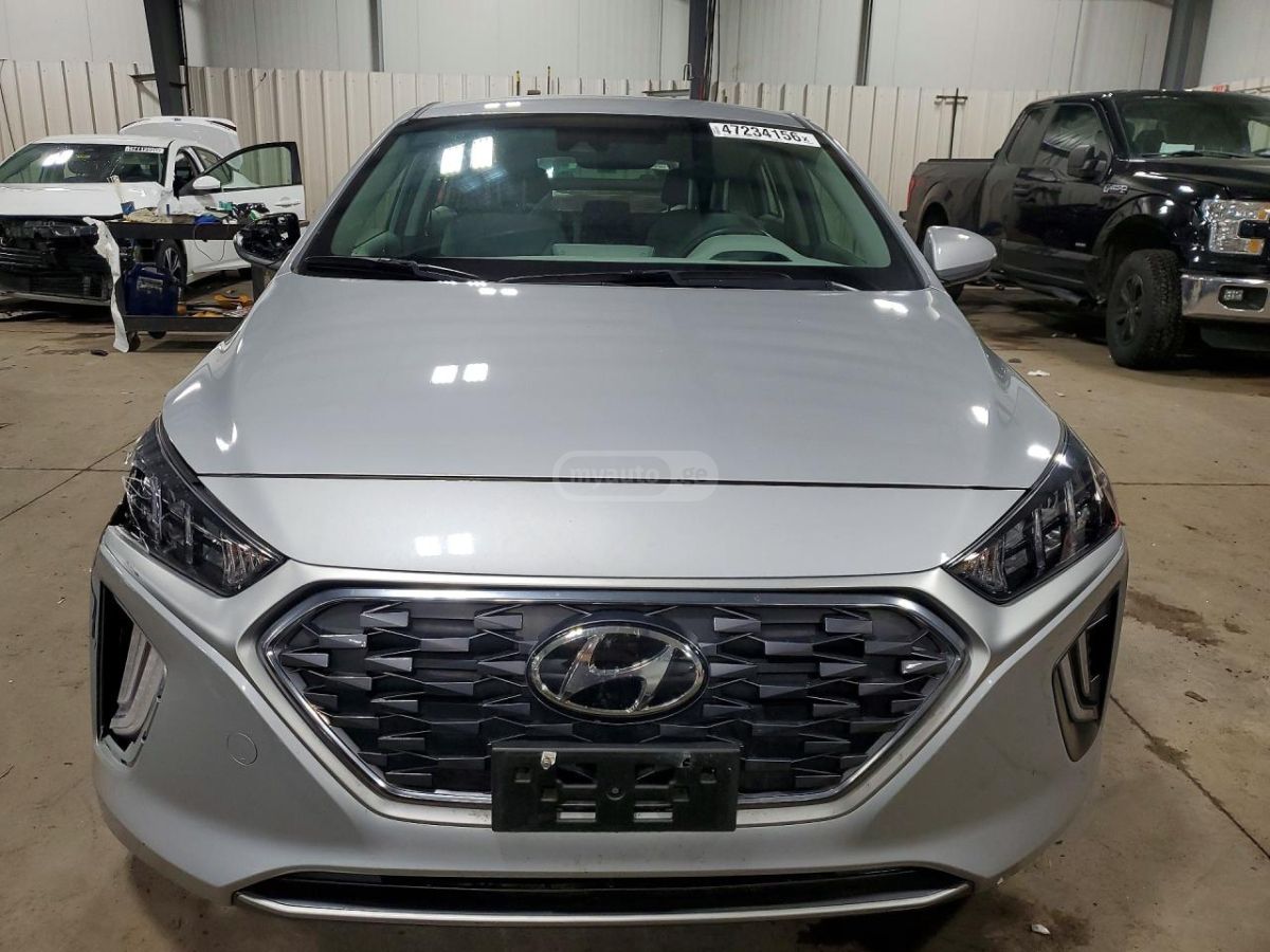 Hyundai Ioniq - фото 5