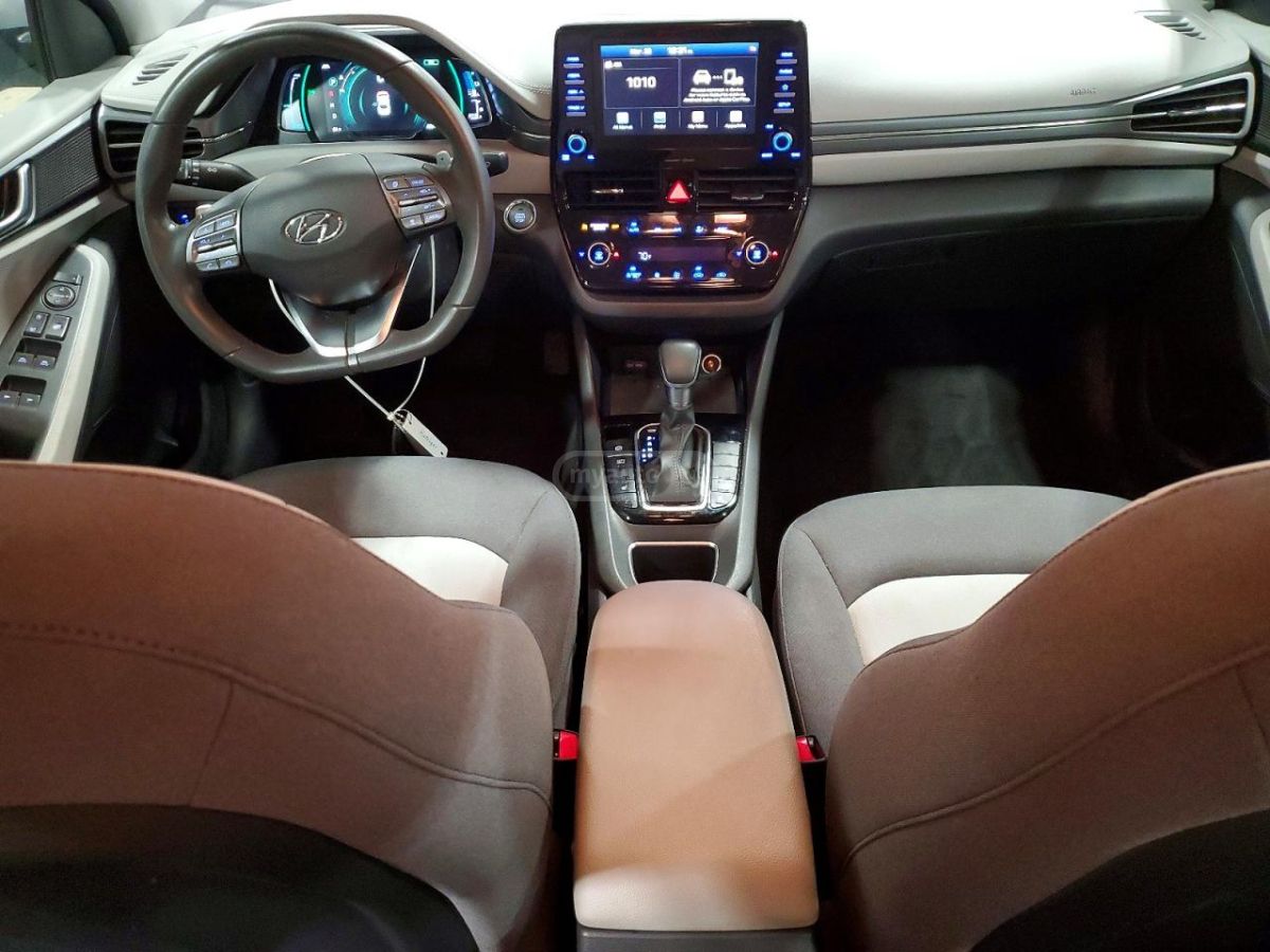 Hyundai Ioniq - фото 8