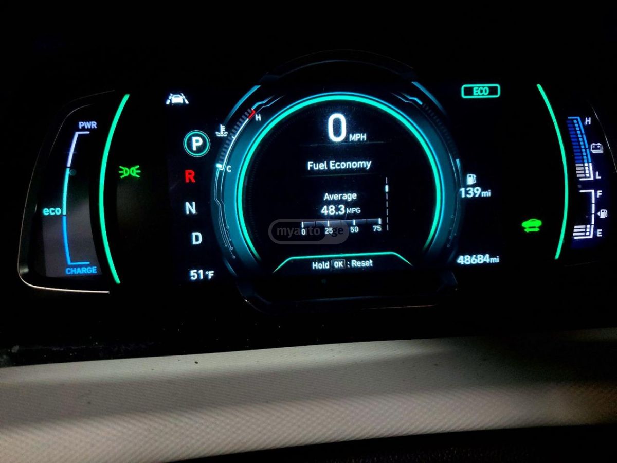 Hyundai Ioniq - фото 9