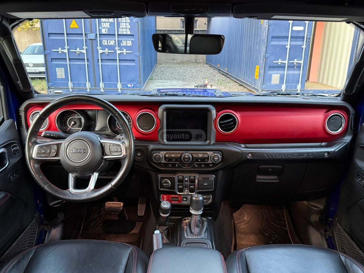 Jeep Wrangler - фото 11