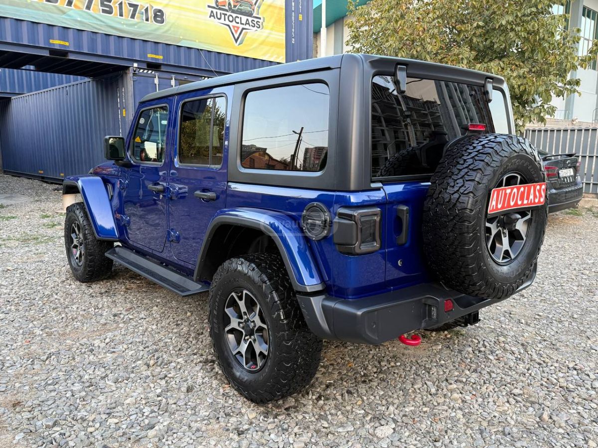 Jeep Wrangler - фото 6