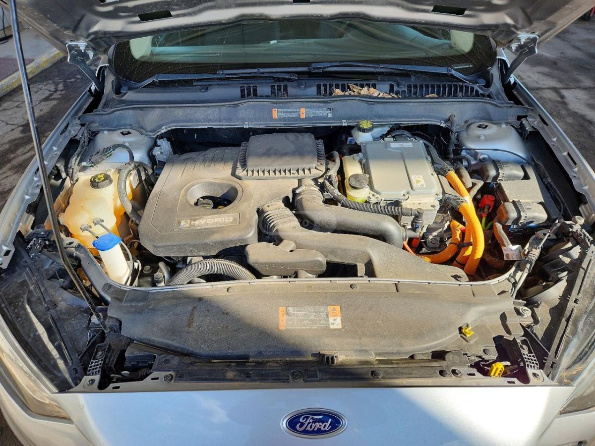 Ford Fusion - фото 11