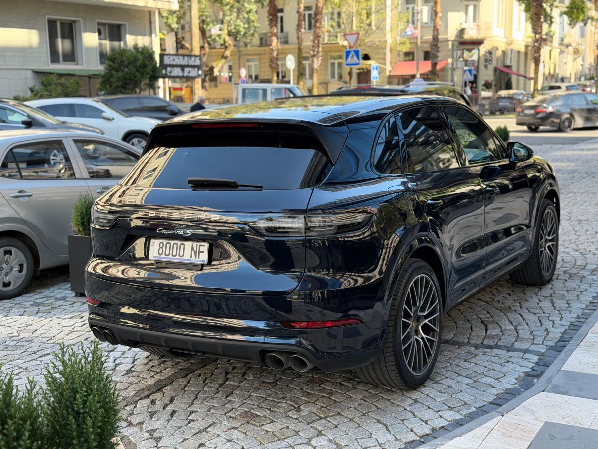 Porsche Cayenne - фото 5