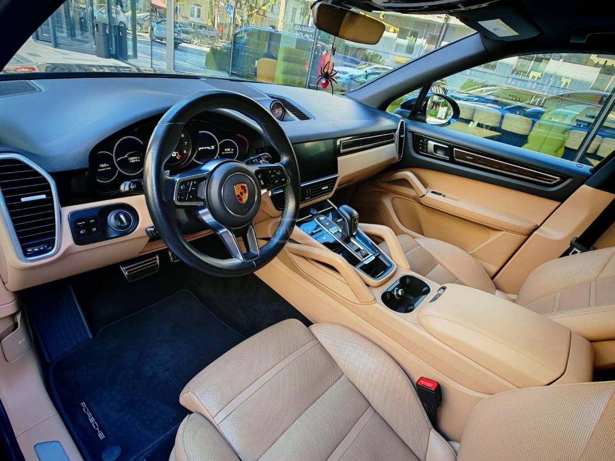 Porsche Cayenne - фото 8