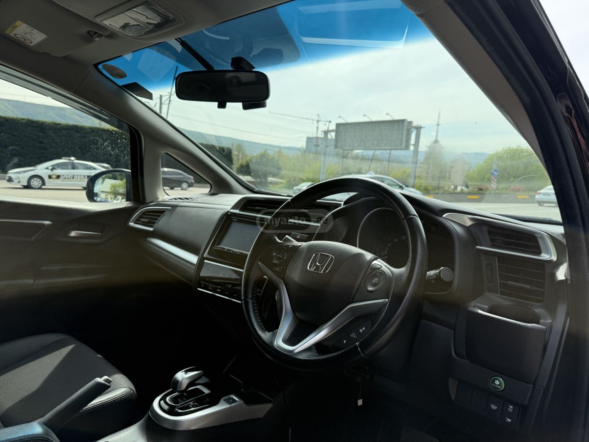 Honda Fit - фото 11