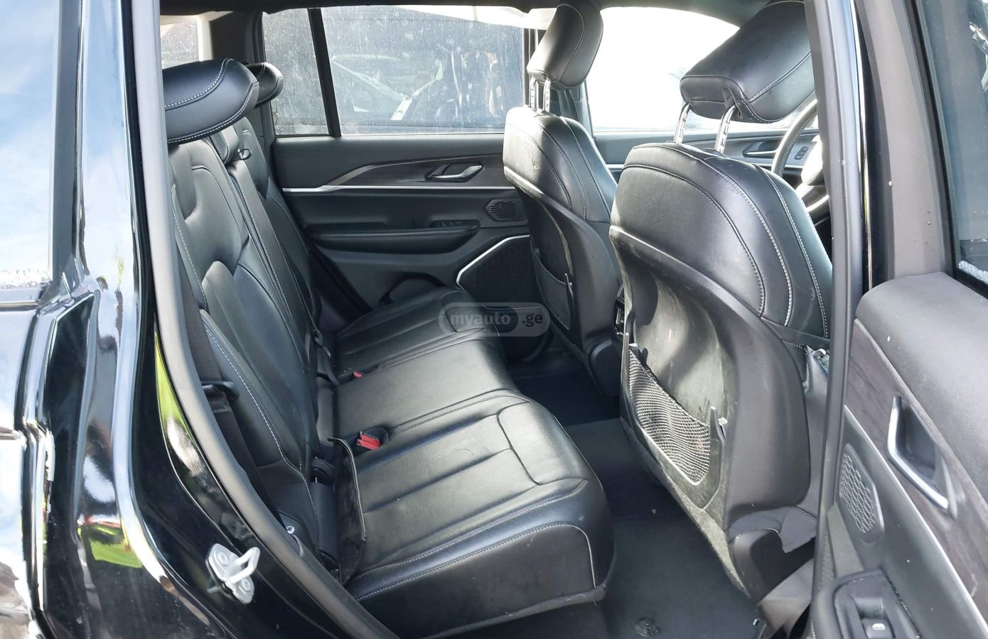 Jeep Limited — миниатюра 6