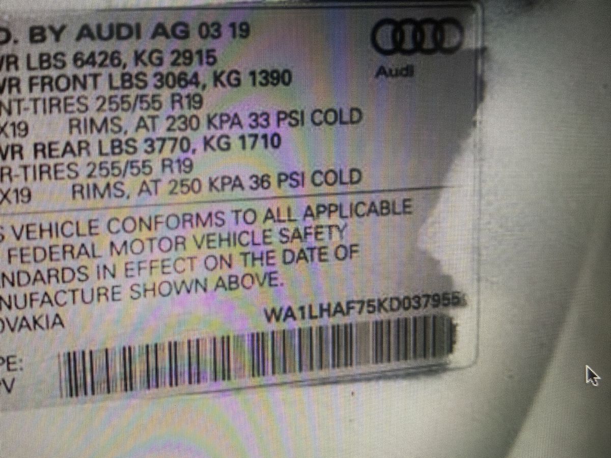 Audi Q7 - фото 14