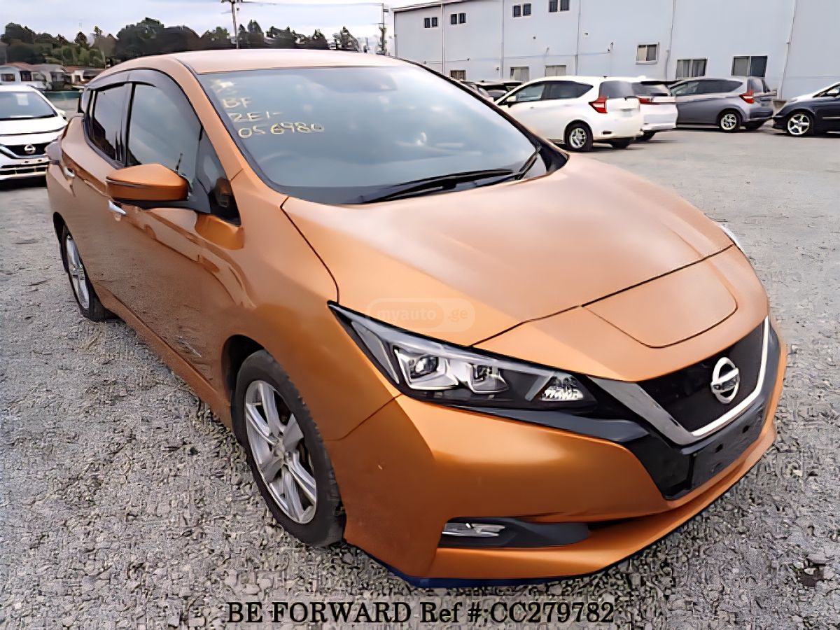 Nissan Leaf - фото 1