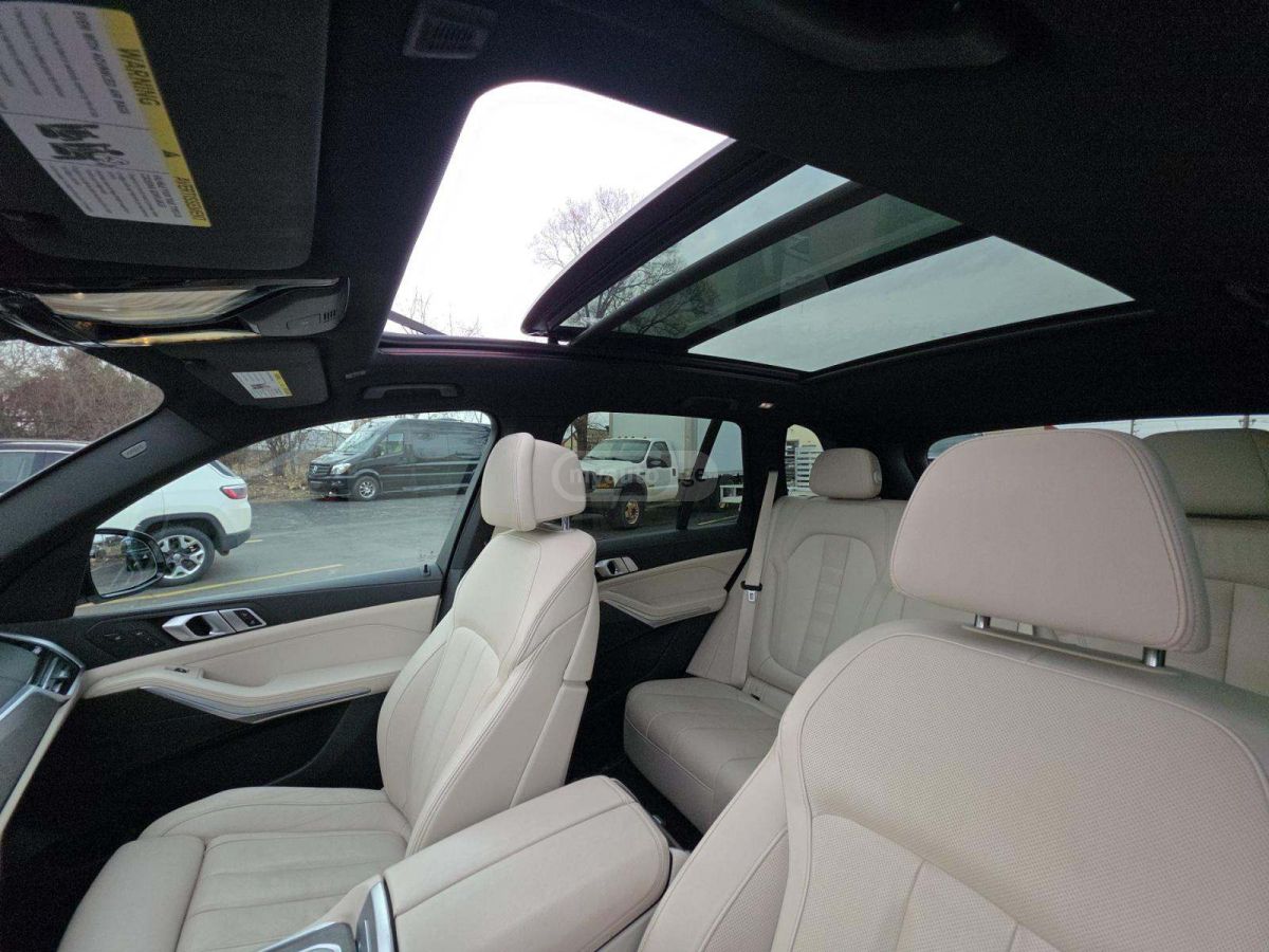 BMW X5 - фото 10