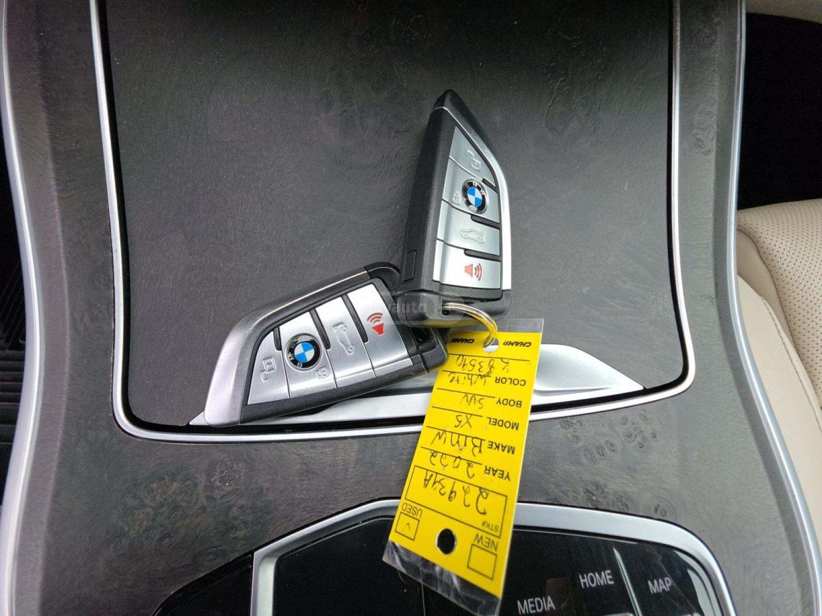 BMW X5 - фото 11