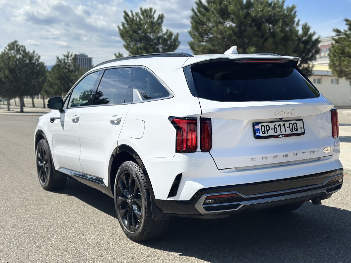 Kia Sorento - фото 3