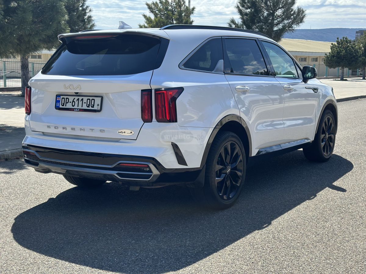 Kia Sorento - фото 4
