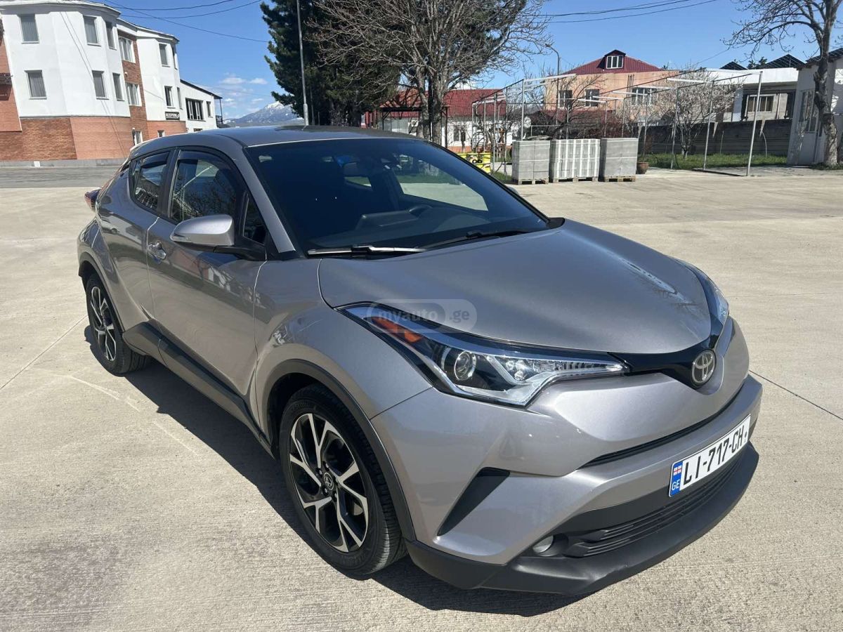 Toyota CHR - фото 2