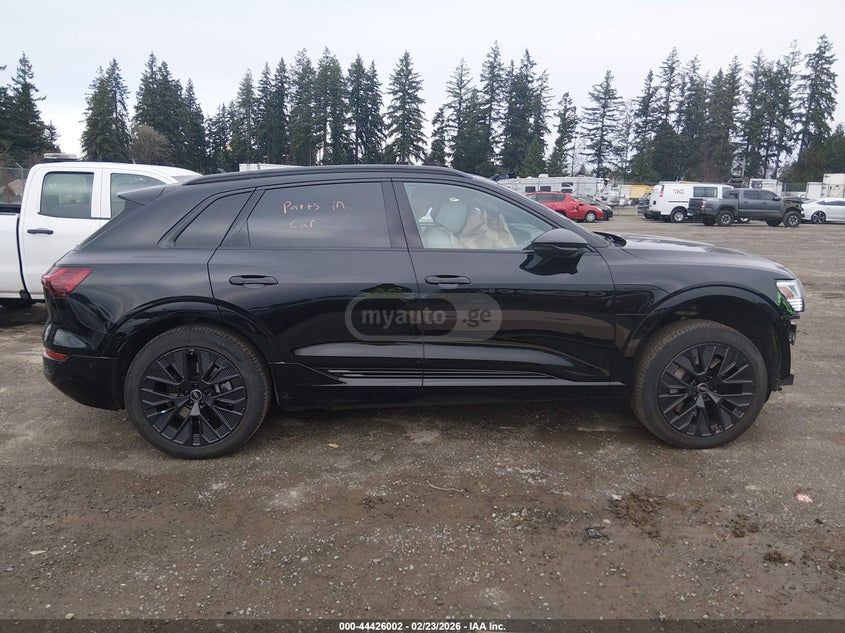 Audi Q8 2024 — миниатюра 1