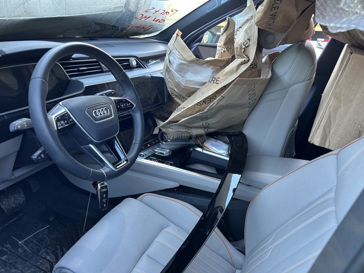 Audi Q8 2024 — миниатюра 15