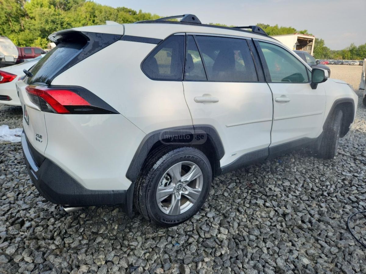 Toyota Xle — миниатюра 3