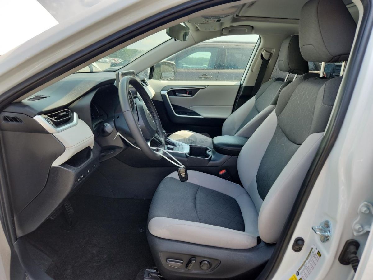 Toyota Xle — миниатюра 7