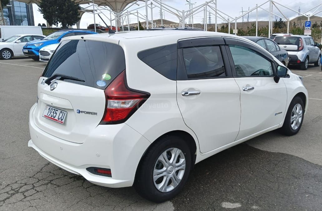 Nissan Note - фото 4