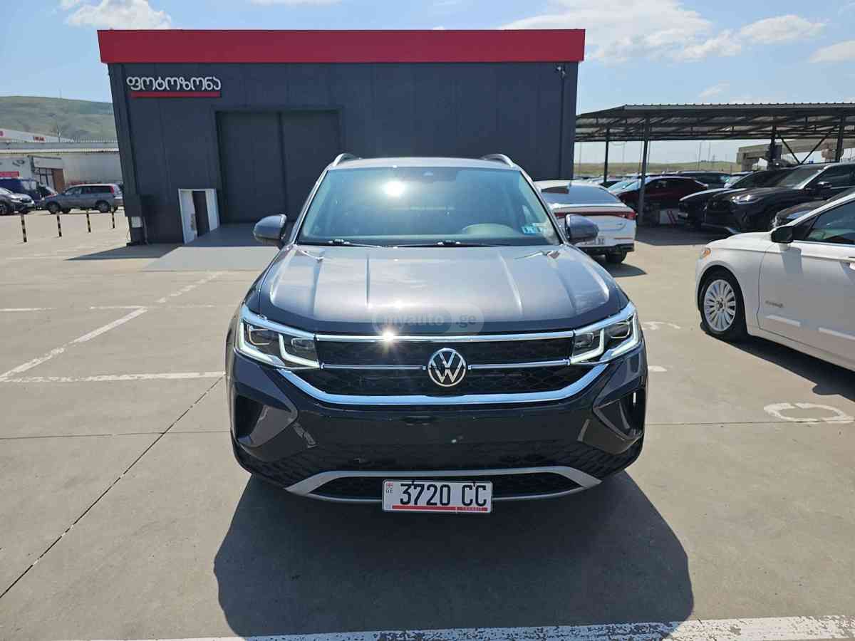 Volkswagen Volkswagen Tiguan — миниатюра 2