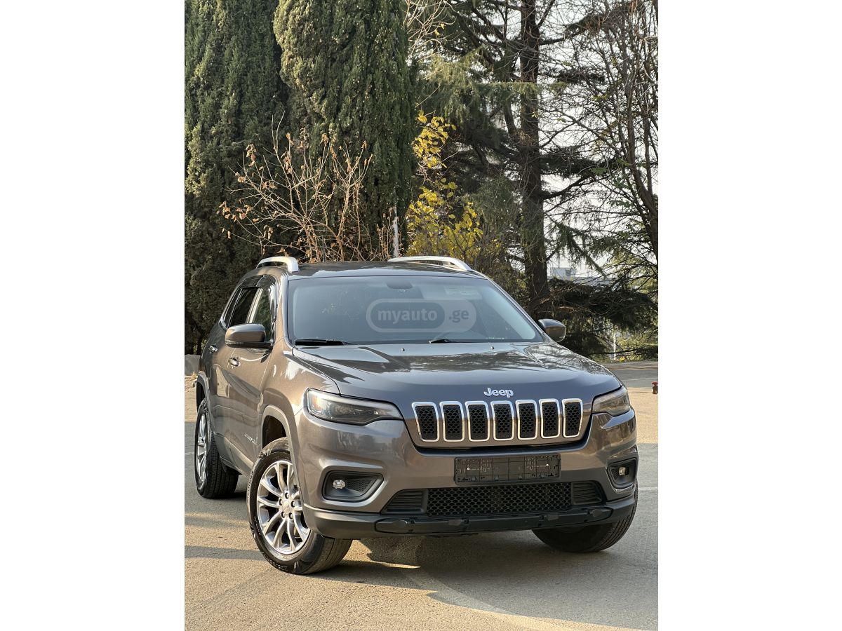 Jeep Cherokee - фото 4