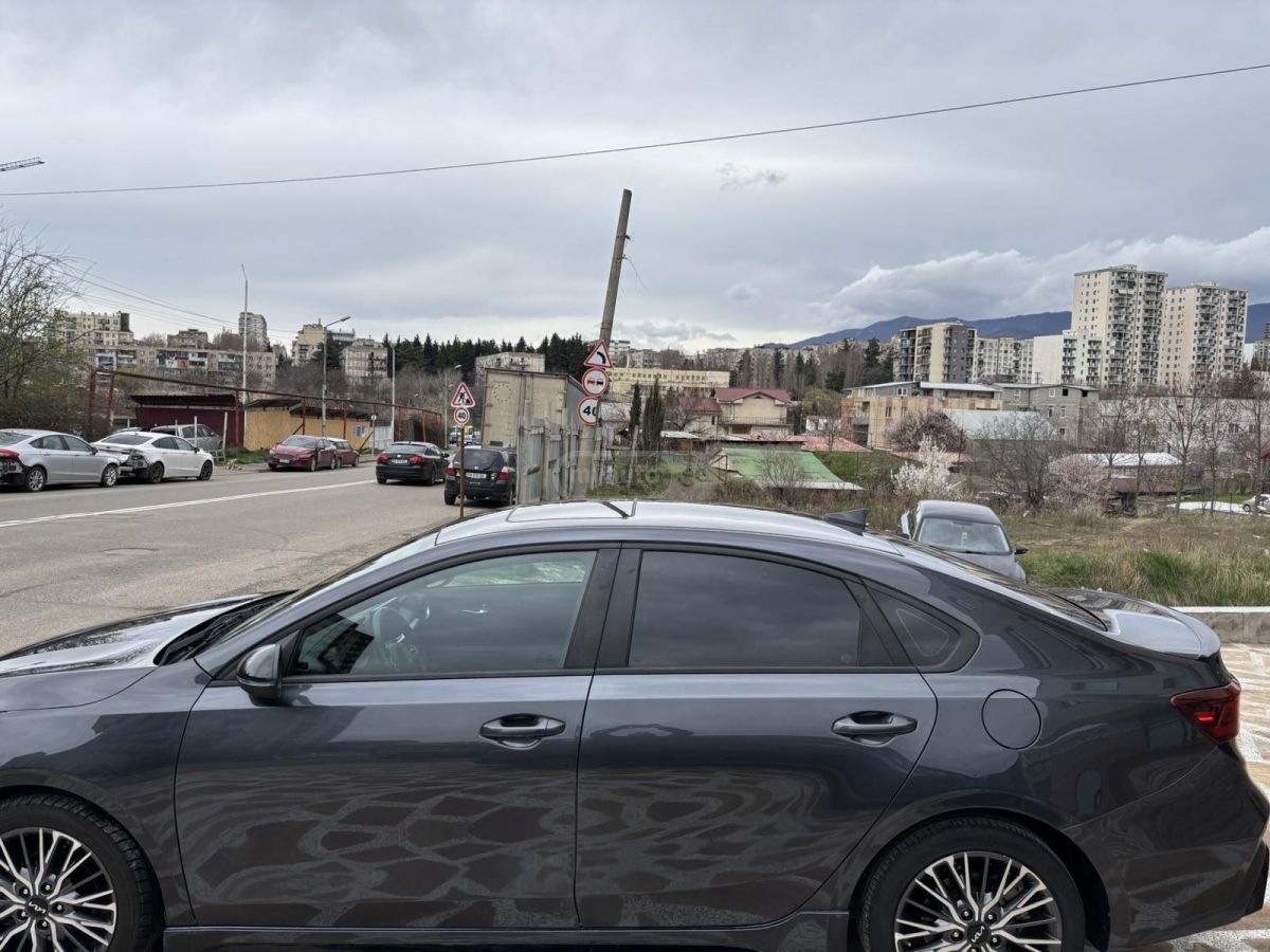 Kia gt — миниатюра 7