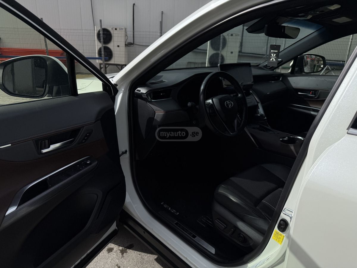 Toyota Venza - фото 7