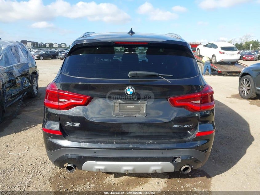 BMW X3 - фото 7